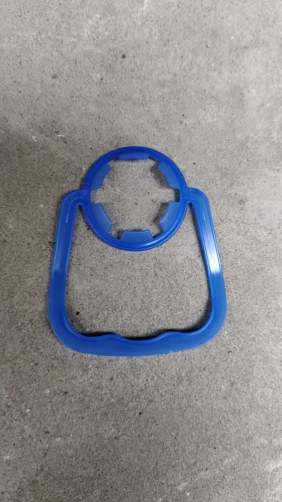 Wholesale PET Plastic Carry Handles for Water Bottles 28mm 30mm Carrying Rings Bottle Carrying Handle