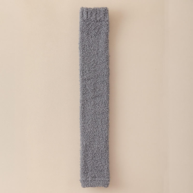 สีเทาเข้ม