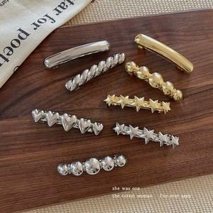 2025 nouveau chic métal <span class=keywords><strong>cheveux</strong></span> griffes femmes côté cassé pince à <span class=keywords><strong>cheveux</strong></span> Niche pour filles décoration de <span class=keywords><strong>cheveux</strong></span> - Product Image 2