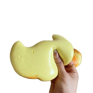 Vente directe usine – Jouet anti-stress en mousse PU en forme de croissant, parfumé et à remontée lente, pour enfants - Product Image 6
