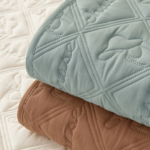 Ensemble de <span class=keywords><strong>lit</strong></span> en coton matelassé 50S pour femme King Size Polyester Antibactérien Fixation Protège-matelas Ensemble de draps ajustés - Product Image 6