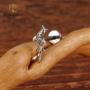 एएसटीएम एफ136 टाइटेनियम कोई फिश कार्टिलेज इयररिंग टिनी ट्रैगस स्टड हेलिक्स शंख फ्लैटबैक पियर्सिंग 16जी पशु शरीर आभूषण - Product Image 5