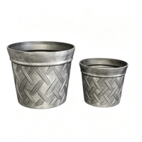 Vente en gros de pots à fleurs en plastique de style campagnard pour l'extérieur, pots à plantes en plastique de plusieurs tailles, pots à fleurs à motif diamant en relief