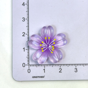 ดอกซากุระเรซิ่นสีสันสดใสใสๆ สำหรับทำเครื่องประดับ DIY ตกแต่งเคสมือถือ กิ๊บติดผม หรือของประดับตกแต่ง - Product Image 4