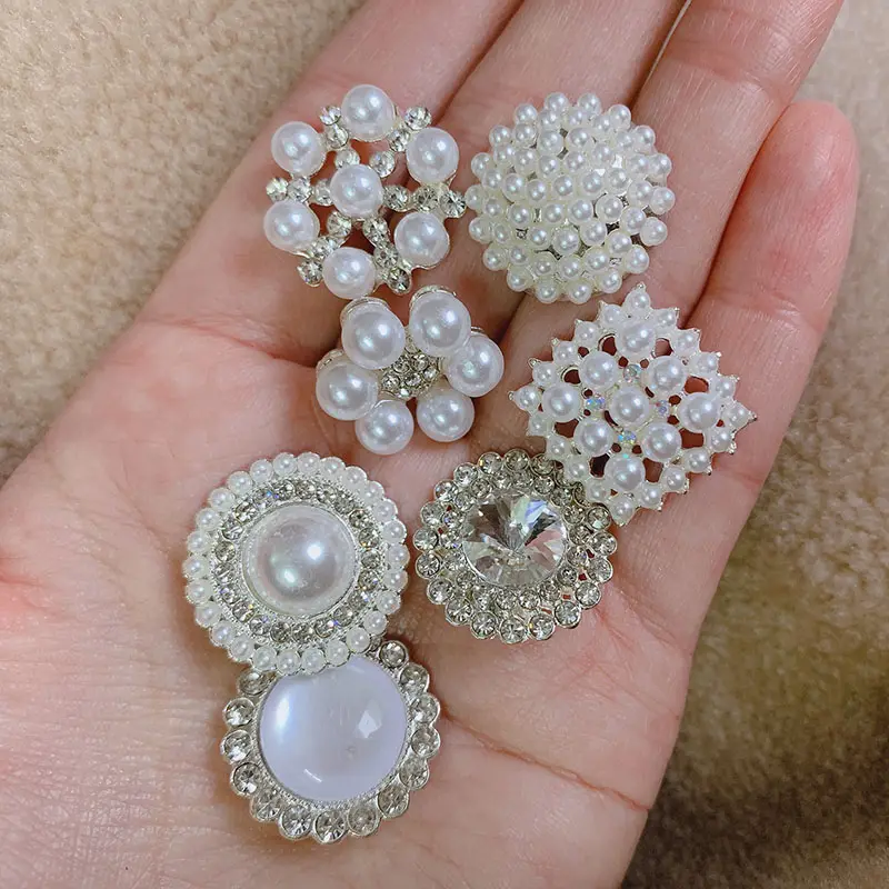 Boutons en strass de perles en forme de fleur pour pull, vêtements, boutons pression décoratifs pour manteau, 50 pièces