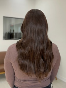 Perruques en dentelle de qualité supérieure, cheveux vierges européens ondulés bruns, cuticules alignées, nœuds simples et petits, nœuds blanchis, aspect naturel - Product Image 4