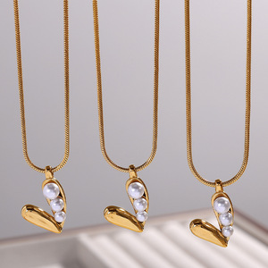 Collar con colgante de corazón con perlas de imitación, cadena dorada para mujer, regalo, joyería, accesorio de moda - Product Image 1