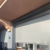 Stores enrouleurs électriques sur mesure extra larges, motorisés, coupe-vent et pare-soleil, avec télécommande, pour balcon et restaurant