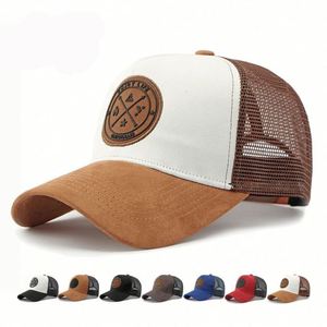 Casquette de baseball en maille style trucker avec logo en silicone et daim, protection solaire extérieure, image sportive, unisexe - Product Image 1