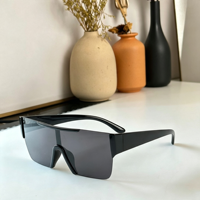 Lunettes de soleil de sport carrées tendance de luxe personnalisées unisexe de haute qualité pour l'été, avec verres dégradés et protection UV intégrale