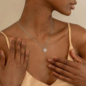 Collar con Forma de Corazón para Regalo, Collar de Plata de Ley 925 con Moissanita Brillante para Mujer, Collar Romántico con Corazón Hueco para Dama - Product Image 3
