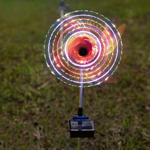 Lampe à piquet LED solaire à énergie solaire, ornements de moulin à vent à changement de couleur pour la décoration extérieure de jardin, pelouse et cour - Product Image 4