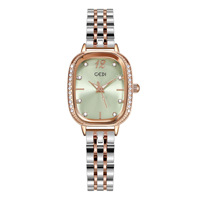 Reloj de Mujer Ovalado con Incrustaciones de Diamantes, Diseño de Lujo Ligero, Caja de Aleación de Zinc con Detalles en Oro, Resistente al Agua 30M, Movimiento de Cuarzo