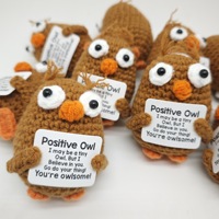 Mini drôle D positif pomme de terre à la main Crochet tricoté poupée inspirant émotionnel positif Crochet hibou pour cadeau
