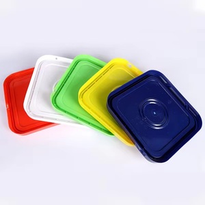 Seaux carrés et rectangulaires en plastique Couvercle portatif Recyclable Matériau PE PP de qualité alimentaire utilisé pour le stockage de l'eau et de l'essence - Product Image 3