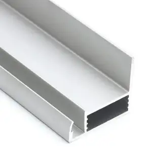 Profilé d'extrusion d'aluminium Les produits solaires utilisent un cadre de conception personnalisé