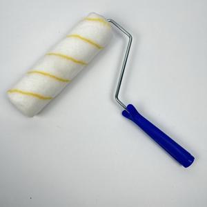 <span class=keywords><strong>Rouleau</strong></span> à <span class=keywords><strong>peinture</strong></span> coudé de qualité supérieure de 7 pouces avec poignée extensible pour les coins des bords à usage professionnel - Product Image 1