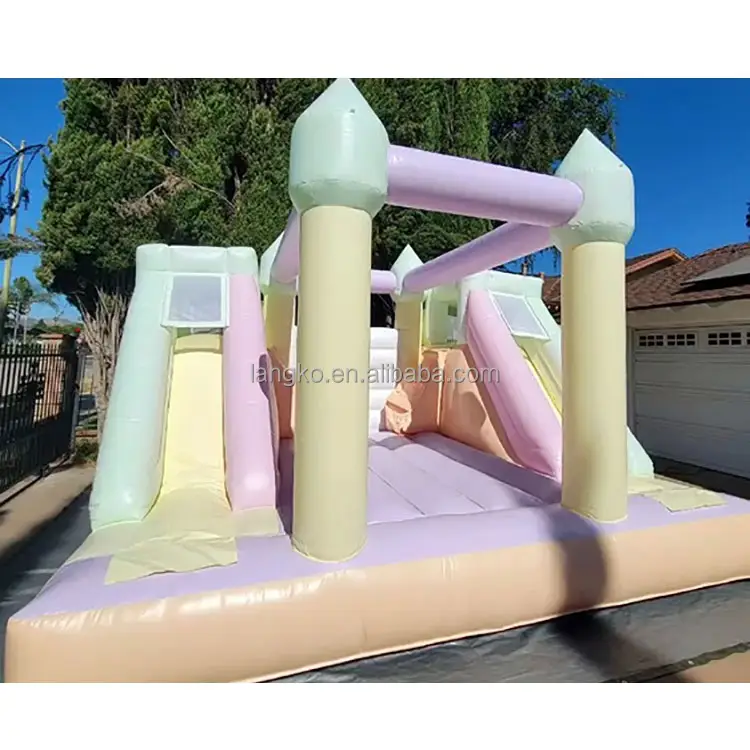 Casa di rimbalzo di colore pastello con castello di salto del pozzo della palla doppi scivoli soft play pink 15 x15ft buttafuori combo gonfiabile