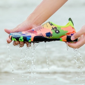 Nouvelles chaussures aquatiques de style mode pour l'extérieur, chaussures pieds nus, chaussures de sport aquatiques, chaussures de marche aquatiques pour la plage et la natation - Product Image 6