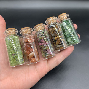 Botellas Pequeñas de Cuarzo Cristalino Natural con Fragmentos de Piedras Preciosas y Cristales Curativos Reki en su Interior, Artesanía de Cristal - Product Image 4