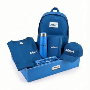 Ensemble de papeterie d'entreprise en cuir personnalisé avec logo 2026, comprenant un sac à dos, un carnet, une bouteille et un t-shirt – Vente en gros OEM ODM - Product Image 4