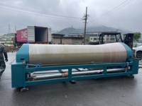 Machine à tisser avec créel pour machine à tisser, support arrière pour fil, créel pour bobine