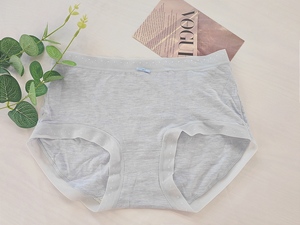 Chất Lượng Cao Của Phụ Nữ 100% Cotton G-<span class=keywords><strong>string</strong></span> Đồ Lót Thoáng Khí Đồng Bằng Màu Dệt Phong Cách Hàng Ngày Với Logo Trên Eo - Product Image 2