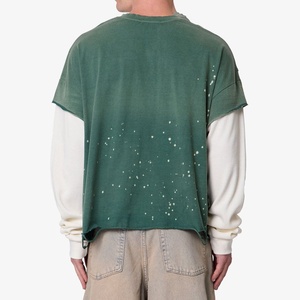 T-shirt Homme Personnalisé OEM à Manches Longues Double Couche Imprimé Effet Éclaboussures et Détails Usés, Nouveauté 2026, Coupe Oversize Déchirée et Bords Bruts, Style Streetwear - Product Image 3