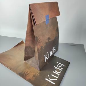 Bolsas de Papel Kraft Impresas a Todo Color Personalizadas, Bolsas de Embalaje de Lujo con Logotipo de Marca para Boutique y Comercio Electrónico - Product Image 6