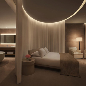 Suite de mobilier de chambre d'hôtel sur mesure en bois massif, moderne et artistique, pour projets hôteliers de grande envergure et solutions hôtelières de luxe pour complexes de villégiature - Product Image 5