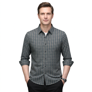 เสื้อเชิ้ตแขนยาวลายสก็อตผู้ชาย ปกคอปก ผ้าป๊อปลินย้อมเส้นด้าย 55% ผ้าฝ้าย ซักเครื่องได้ ไม่โปร่งแสง เหมาะสำหรับฤดูใบไม้ร่วง - Product Image 1