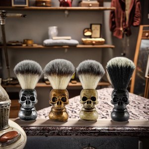AliExpress barbería especial para hombres afeitado facial cepillo de espuma para recortar el cabello barredora de pelo de calavera personalizada resina creativa personalizada - Product Image 1