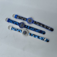 Vente en gros ODM 31mm 5mm Boîtier fin Montres analogiques à quartz pour enfants Boîte de montre de luxe rétro avec breloque sport anime