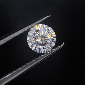 พลอยมอยส์ซาไนต์ทรงหลวมมีใบรับรอง VVS1ตัดแบบยุโรปขนาดใหญ่กะรัต Def GH - Product Image 2