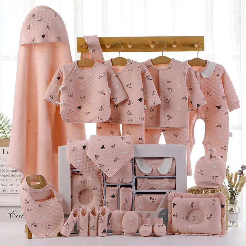 幼児の女の子のギフトセット西洋の衣装毛布新生児服セット男の子のスーツの誕生日のための0-3ヶ月