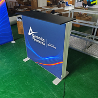 Stand d'exposition personnalisé avec boîte lumineuse, cadre en aluminium, toile de fond en tissu SEG, affichage LED haute luminosité, portable pour salon professionnel