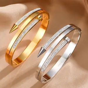 Fashion Hot Selling Style Rhinestone Stainless Steel Bracelet Popular Nails 18k Gold Plated Jewelry Titanium Steel Bracelet