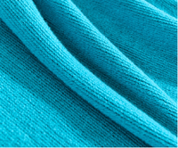 Couverture en tissu polaire tricoté de haute qualité avec pompons, personnalisable, vente en gros OEM ODM 2026