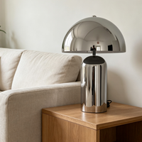 Lampe de table de luxe pour la maison avec base en acier inoxydable, lampe LED, abat-jour en forme de champignon, lumière unique pour le salon, la chambre à coucher, lampe de chevet