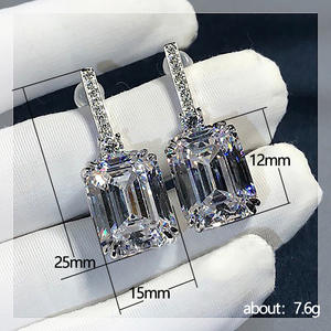 Pendientes de oro blanco con diamantes de corte esmeralda, color D natural, certificados por GIA, joyería clásica de boda para mujer - Product Image 6