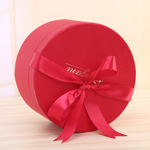 Caja de Regalo Redonda de Cartón para Flores, Personalizada, con Laminado Mate, Recubrimiento UV y Grabado en Relieve para Empaque de Rosas (Hecha a Mano) - Product Image 3