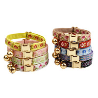 Collier pour chat transfrontalier avec boucle dorée, clochette, broderie jacquard, anti-étranglement, toutes saisons, Halloween/Noël/Pâques pour animaux de compagnie