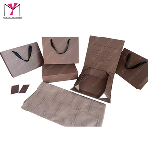 Caja de Cartón Kraft para Pelucas MUYANG, Rectangular, Autoarmable, con Asa, Impresión UV, Logotipo Personalizado, Empaque Comercial - Product Image 1