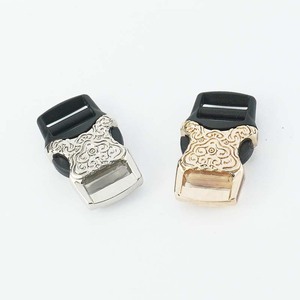 Hebilla metálica estilo chino de 10 mm de diámetro interior, marco de aleación de zinc en plata y oro claro para cinturones, bolsos y mochilas. - Product Image 1