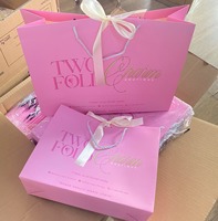 Sacs en papier classiques personnalisés 2025 pour vêtements, accessoires de mode, avec logo ruban, cadeau d'entreprise ou personnel pour chaussures, chaussettes, fourrures