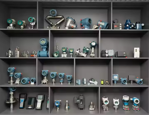 100% yeni orijinal Emerson Rosemounts Magtech MLT seviye verici <span class=keywords><strong>Magnetostrictive</strong></span> seviye ölçüm göstergesi ile iyi fiyat - Product Image 3