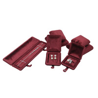 Boîtes à bijoux carrées modernes en velours avec garniture de luxe et fermeture à pression, personnalisables avec logo, pour bagues en diamant, cristal et perles