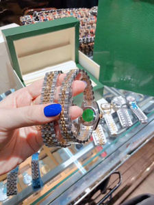 Montres mécaniques pour hommes et femmes, styles variés, couleurs variées, idéales pour les couples, polyvalentes pour de multiples occasions - Product Image 6