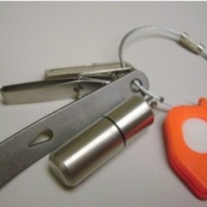 Porte-clés mousqueton rond en acier inoxydable, résistant et tendance, pour équipement de plein air - Product Image 1