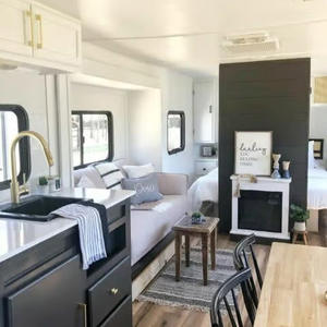 Cuisine modulaire en bois moderne et légère pour camping-car - Product Image 1